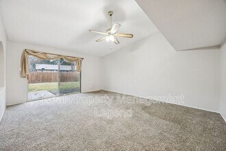 317 E Grenoble Dr in Grand Prairie, TX - Building Photo - Building Photo