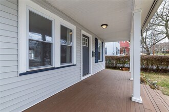 7 Beardsley St in Fairport, NY - Building Photo - Building Photo