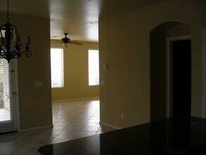 3097 S Lois Ln in Gilbert, AZ - Building Photo - Building Photo