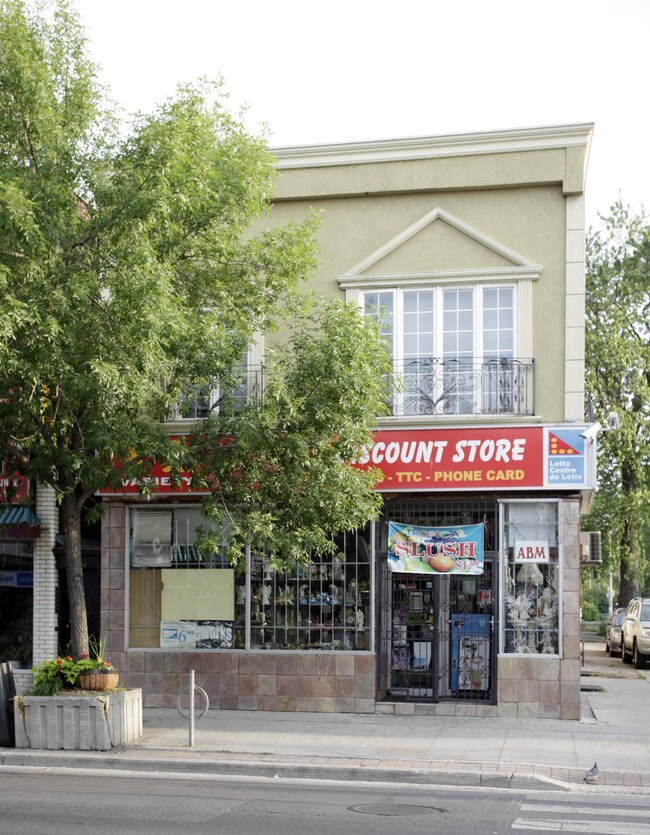 1264 Bloor St W in Toronto, ON - Building Photo - Building Photo