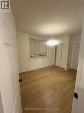 1057 Davenport Rd in Toronto, ON - Building Photo - Building Photo