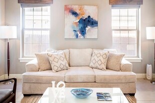 212 SE A St in Bentonville, AR - Building Photo