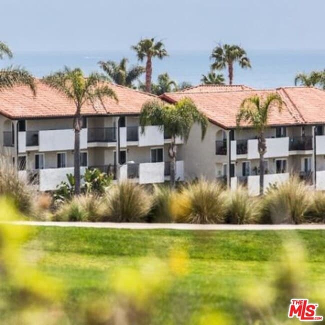 6600 Beachview Dr in Rancho Palos Verdes, CA - Building Photo - Building Photo