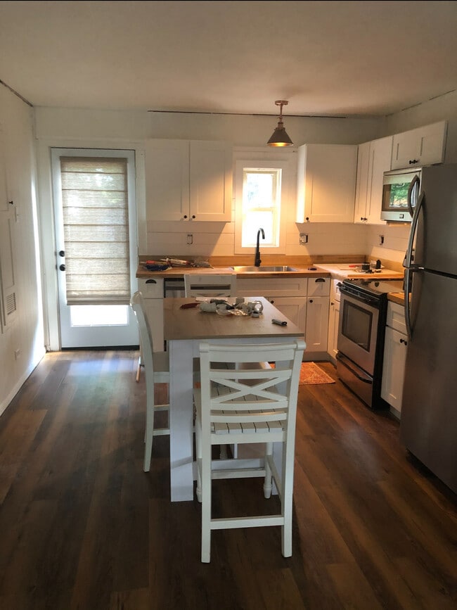 206 E Paschal St in Troup, TX - Building Photo - Building Photo