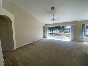 2817 NW 18th Pl in Cape Coral, FL - Building Photo - Building Photo