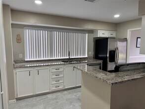 1102 Red Rock Canyon Dr in Katy, TX - Building Photo - Building Photo