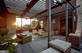 1616 Walnut St, Unit 2B-1510 in Philadelphia, PA - Building Photo - Building Photo