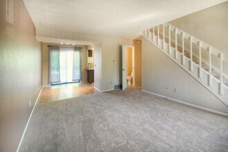 16 Old Broadmoor Rd in Colorado Springs, CO - Building Photo - Building Photo