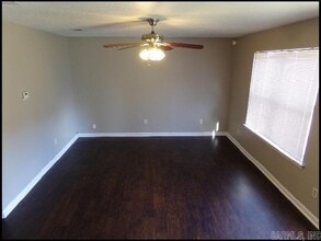 9413 Lew Dr in Little Rock, AR - Building Photo - Building Photo