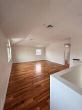 239-38 148th Rd in Queens, NY - Building Photo - Building Photo