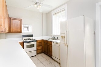 1820 W Newport Ave, Unit 1 in Chicago, IL - Foto de edificio - Building Photo