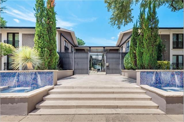 property at 10211 Regal Oaks Dr