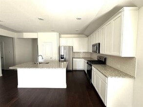 1801 Rushpea Dr in Royse City, TX - Building Photo - Building Photo