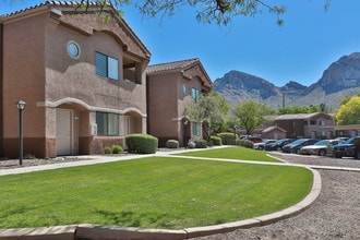Rock Ridge Apartment Homes in Tucson, AZ - Building Photo - Building Photo
