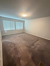 6364 Rebecca St SE in Albany, OR - Building Photo - Building Photo