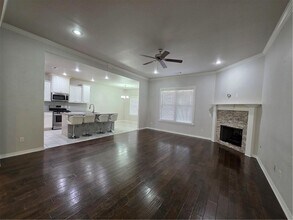 751 Bob Glen Cir in Centerton, AR - Foto de edificio - Building Photo