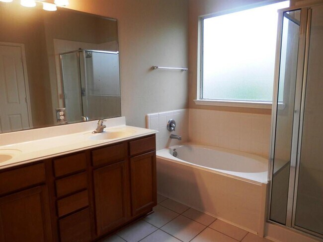 21406 Rioja Bluff Ln in Katy, TX - Building Photo - Building Photo