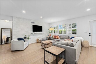 162 Vassar Dr in Lake Worth Beach, FL - Building Photo - Building Photo