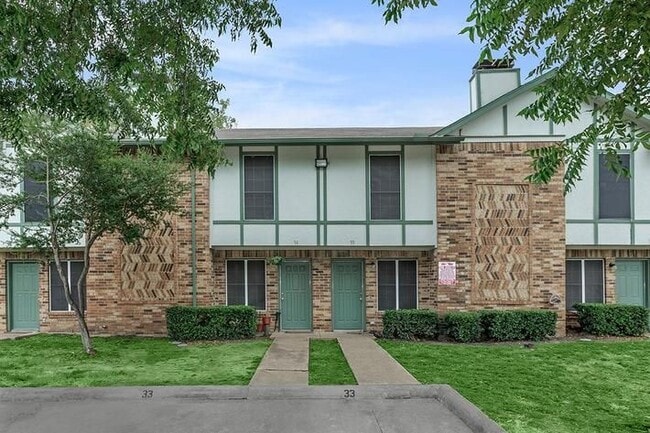 1926 Cranford Dr in Garland, TX - Building Photo - Building Photo