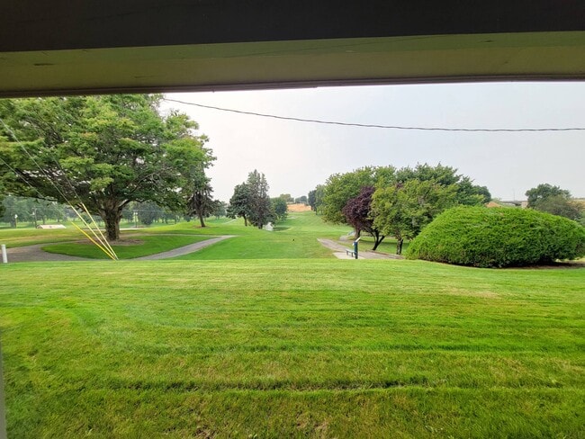 property at 305 N Quincy Pl