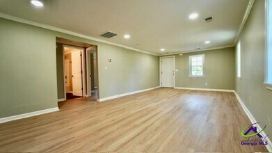 311 S 2nd St in Warner Robins, GA - Building Photo - Building Photo