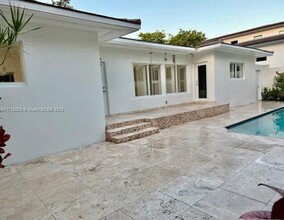 540 Perugia Ave in Coral Gables, FL - Building Photo - Building Photo