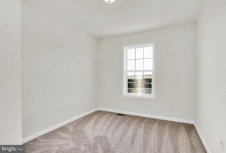31 Deatrick Dr in Gettysburg, PA - Building Photo - Building Photo