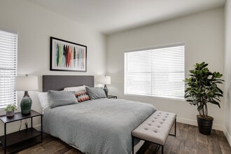 Portola South Mountain in Phoenix, AZ - Building Photo - Interior Photo