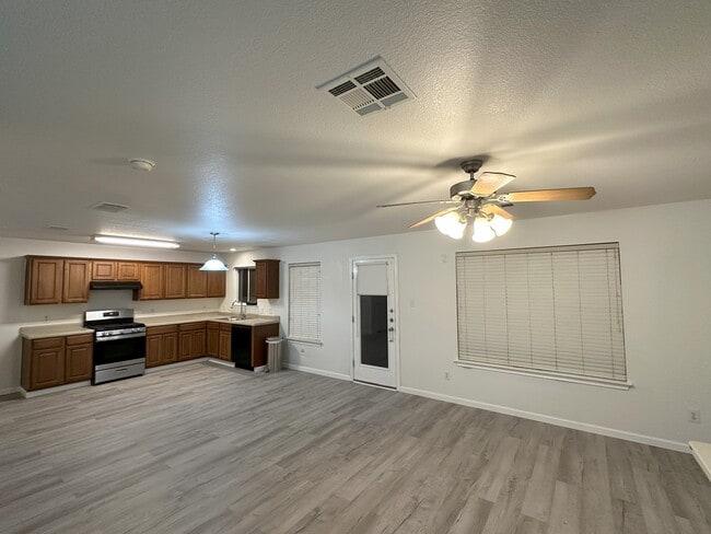 3305 Etheredge Dr in Austin, TX - Building Photo - Building Photo