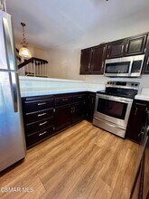 5798 Oak Bank Trail in Oak Park, CA - Foto de edificio - Building Photo