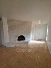 554 W Alamos Ave-Unit -Unit 101 in Clovis, CA - Building Photo - Building Photo