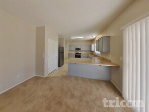 4868 E Meadow Land Dr in San Tan Valley, AZ - Foto de edificio - Building Photo