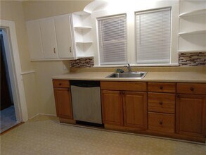 18 Wyandotte Ave in Highland Falls, NY - Building Photo - Building Photo