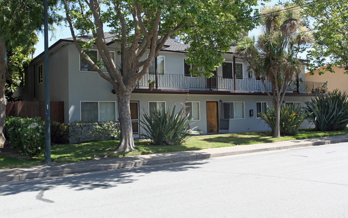 12 41st Ave in San Mateo, CA - Foto de edificio