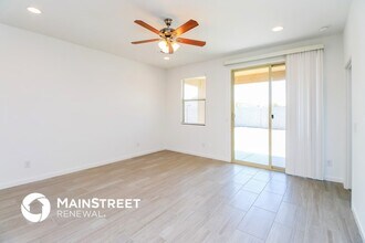 3723 E Sandoval Dr in San Tan Valley, AZ - Foto de edificio - Building Photo