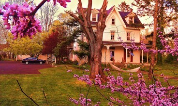 657 South Sumneytown Pike, Unit Apt#3 in North Wales, PA - Foto de edificio - Building Photo