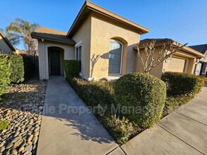 257 Oriole Ln in Lodi, CA - Building Photo - Building Photo