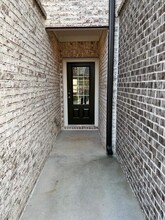 950 Sunny Lk Dr in Lawrenceville, GA - Building Photo - Building Photo