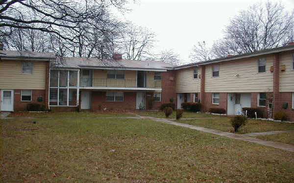 2620 E Northern Pky in Baltimore, MD - Building Photo - Building Photo