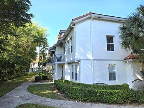 2024 Alta Meadows Ln in Delray Beach, FL - Building Photo - Building Photo