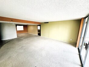 3940 Inverrary Blvd in Lauderhill, FL - Building Photo - Building Photo