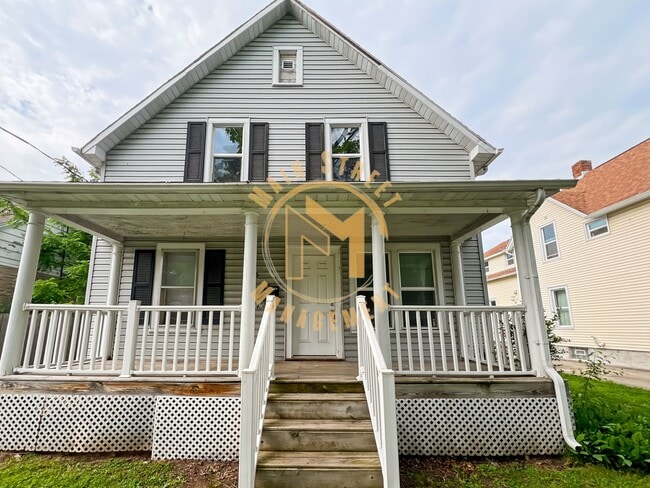 property at 1116 W 8th St