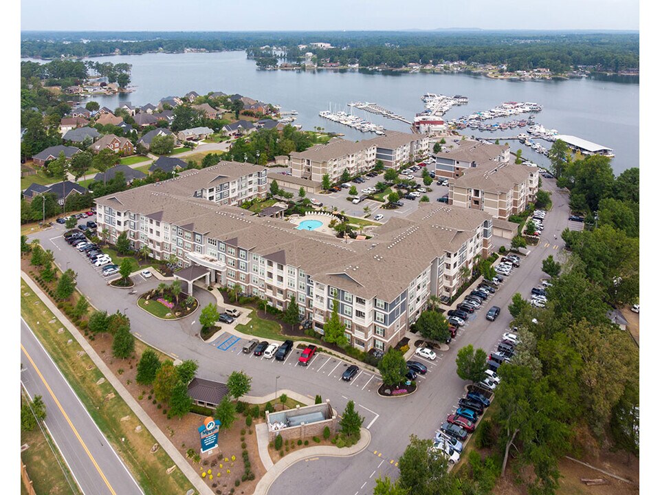 The Residence at Marina Bay in Irmo, SC - Building Photo