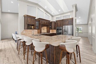 15600 Rolling Meadows Cir in Wellington, FL - Building Photo - Building Photo
