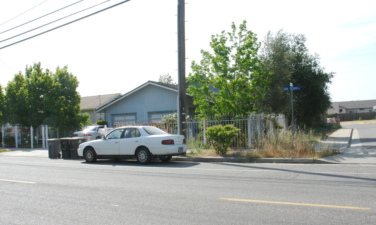 480 San Pedro Ave in Morgan Hill, CA - Building Photo