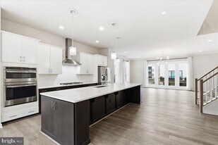 23551 Buckland Farm Terrace in Ashburn, VA - Building Photo