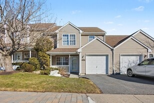 104 Sparrow Ridge Rd in Carmel, NY - Building Photo