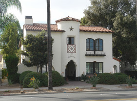 La Hacienda Apartments