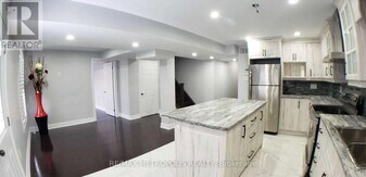 67 Westgate Ave in Ajax, ON - Building Photo