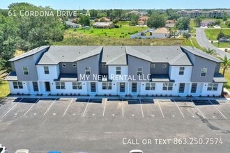 61 Cordona Dr, Unit A in Kissimmee, FL - Foto de edificio - Building Photo